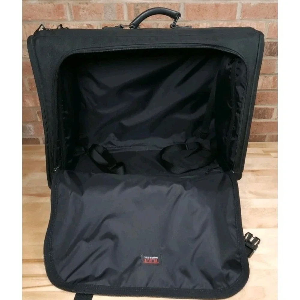 Tumi Alpha 4 Wheeled Rolling Collapsible 17X23 Luggage Bag Black Ballistic Nylon